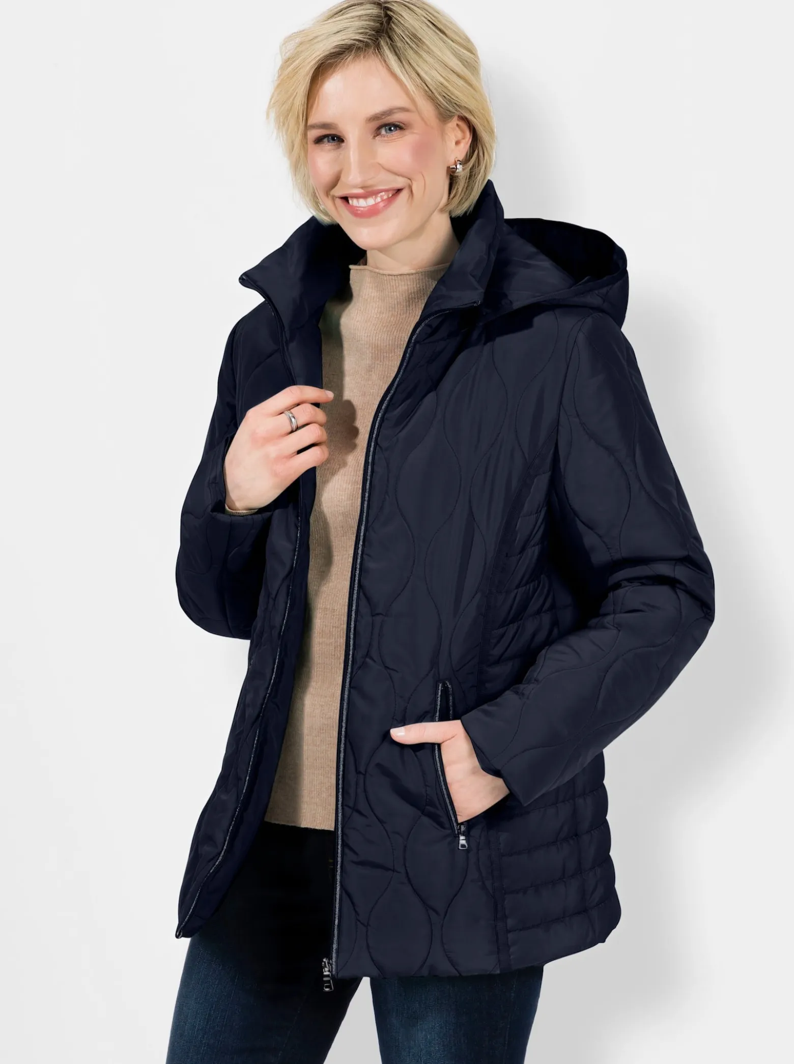 Steppjacke mit kontrastreichen Akzenten