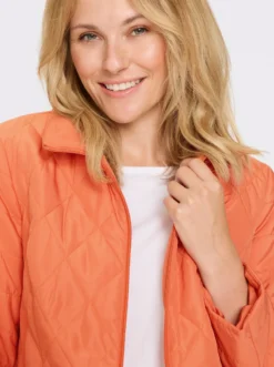 Steppjacke mit leichter Wattierung