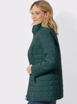 Steppjacke mit quadratischem Steppmuster