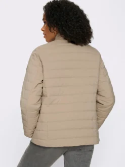 Steppjacke mit Reißverschluss-Taschen