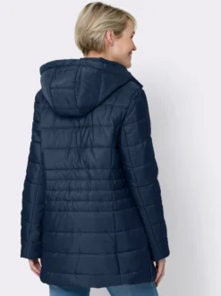 Steppjacke mit seitlichen Druckknöpfen