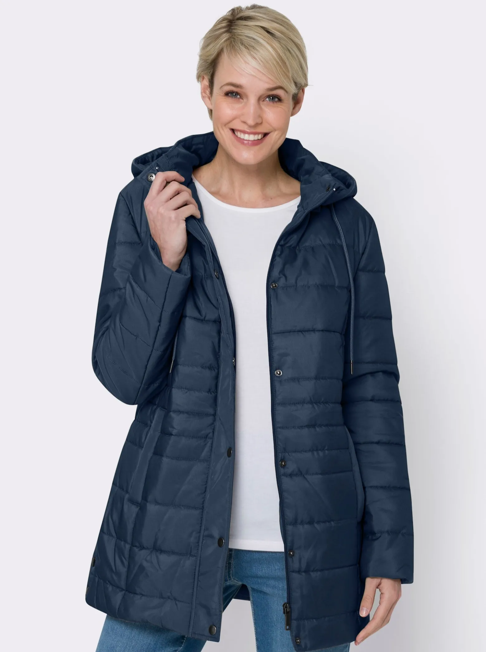Steppjacke mit seitlichen Druckknöpfen