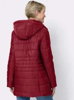 Steppjacke mit seitlichen Druckknöpfen