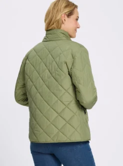 Steppjacke mit Stehkragen