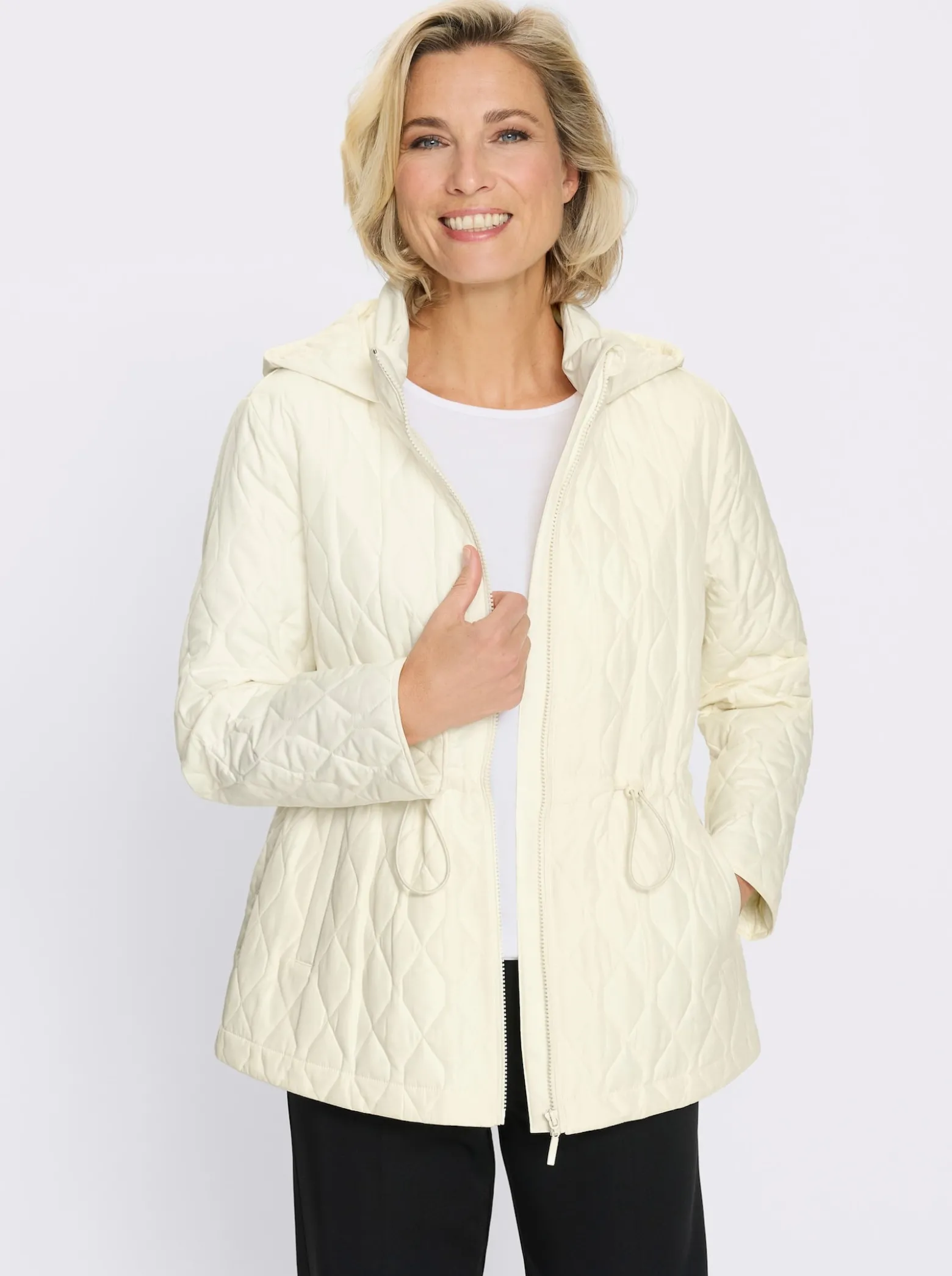 Steppjacke mit verstellbarem Tunnelzug in der Taille