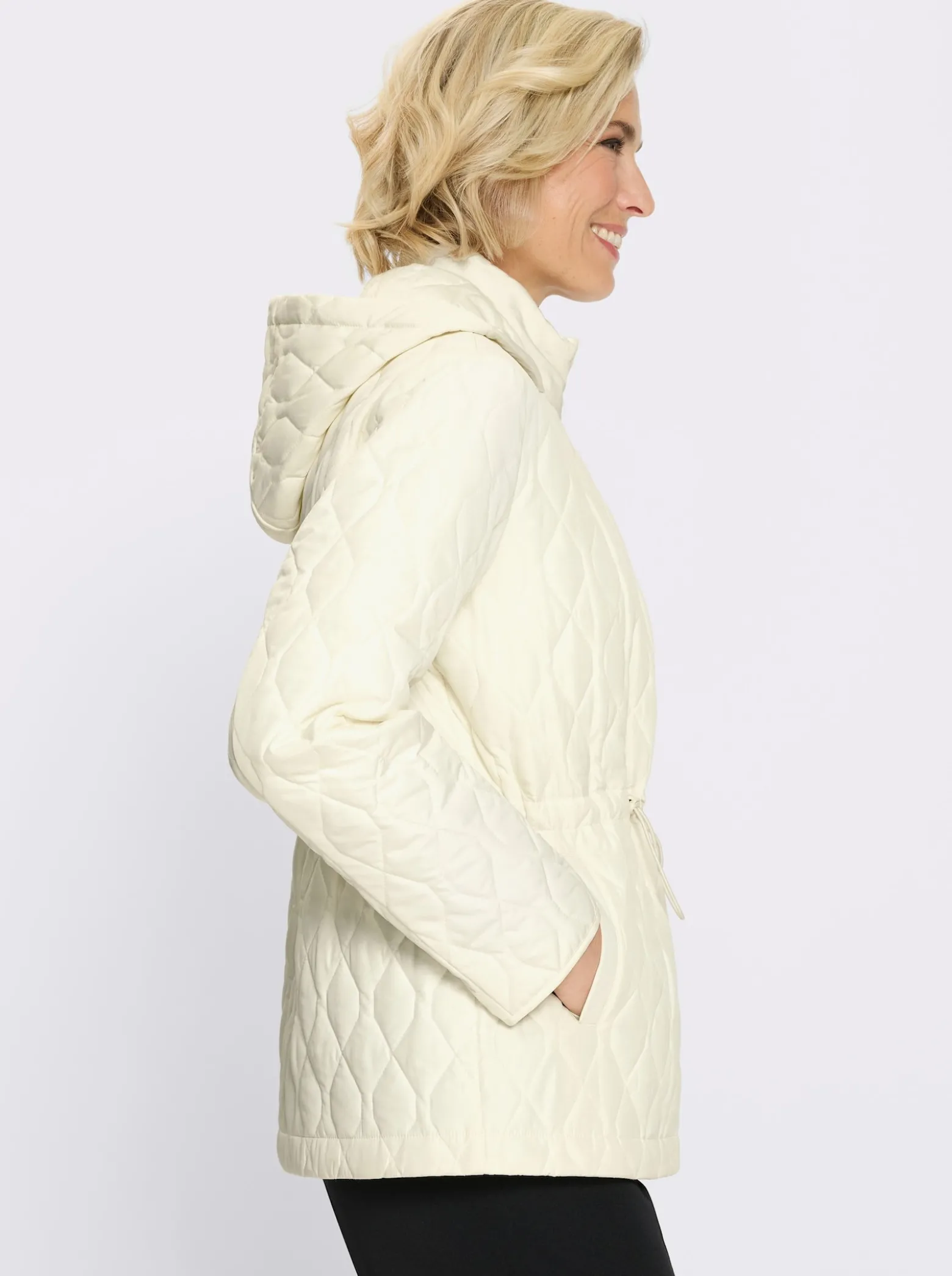 Steppjacke mit verstellbarem Tunnelzug in der Taille