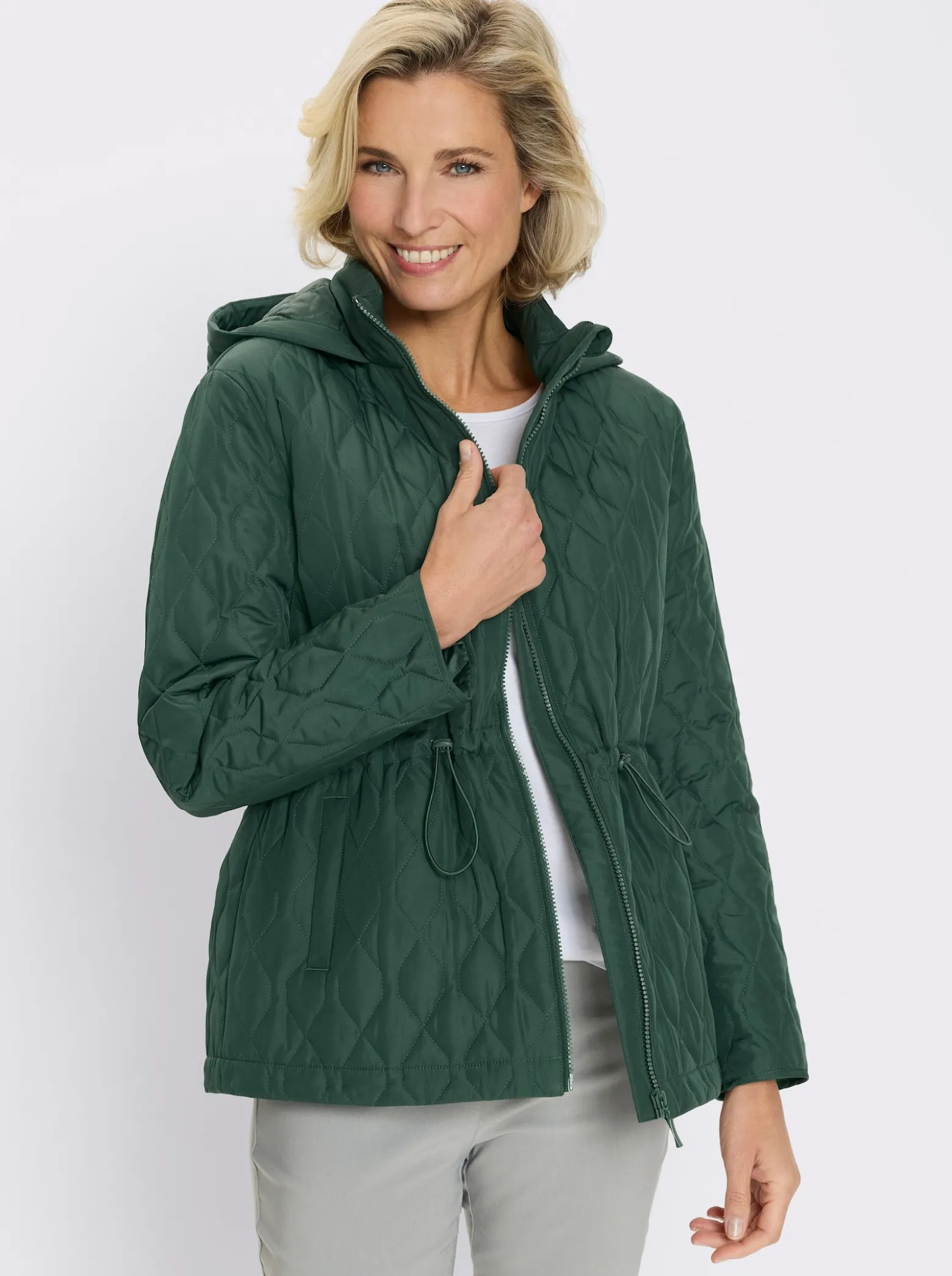 Steppjacke mit verstellbarem Tunnelzug in der Taille