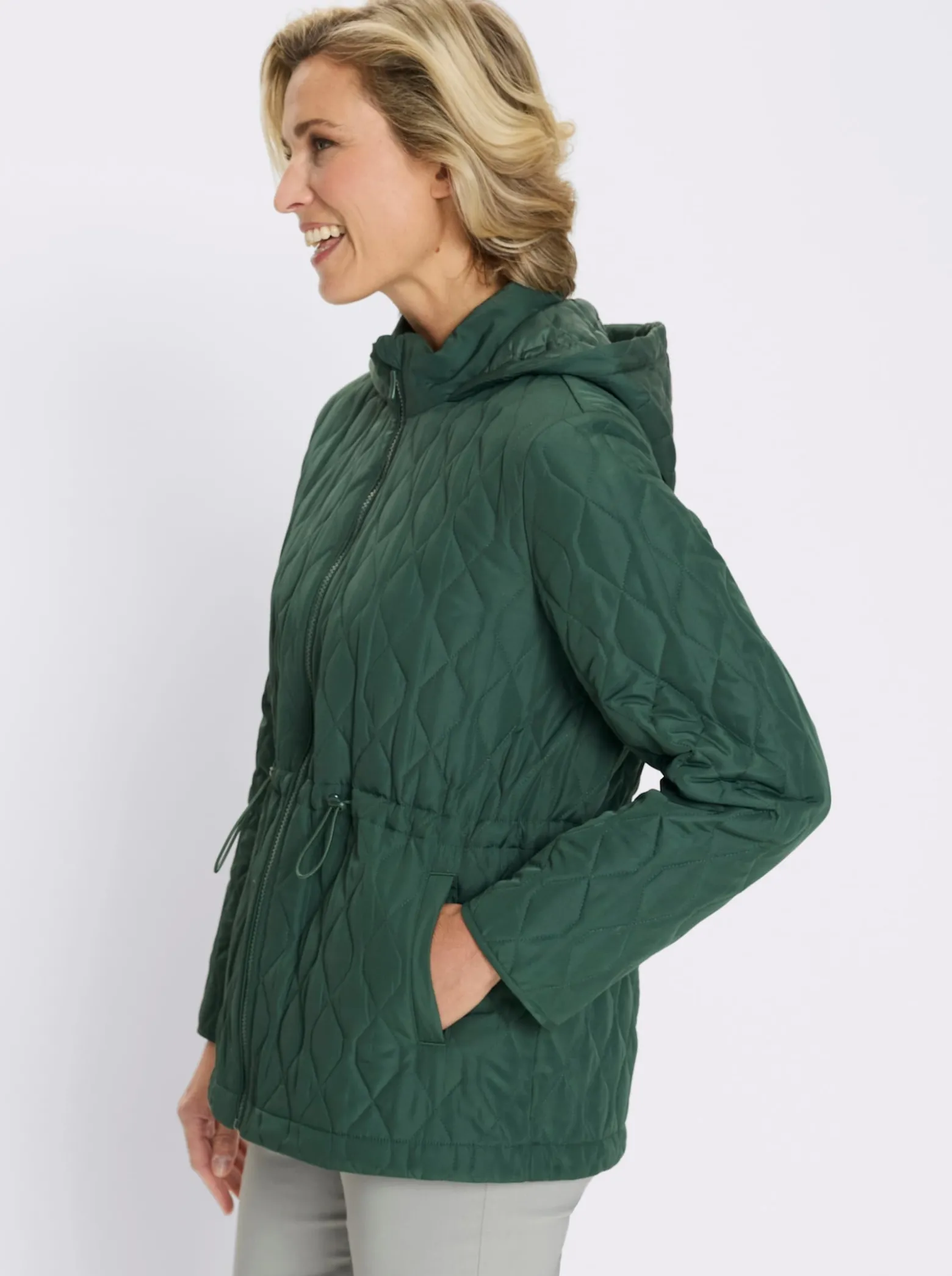 Steppjacke mit verstellbarem Tunnelzug in der Taille
