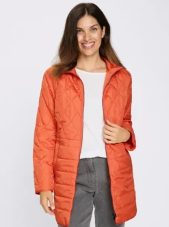 Steppjacke Seitenschlitze mit Druckknöpfen