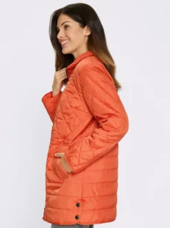 Steppjacke Seitenschlitze mit Druckknöpfen