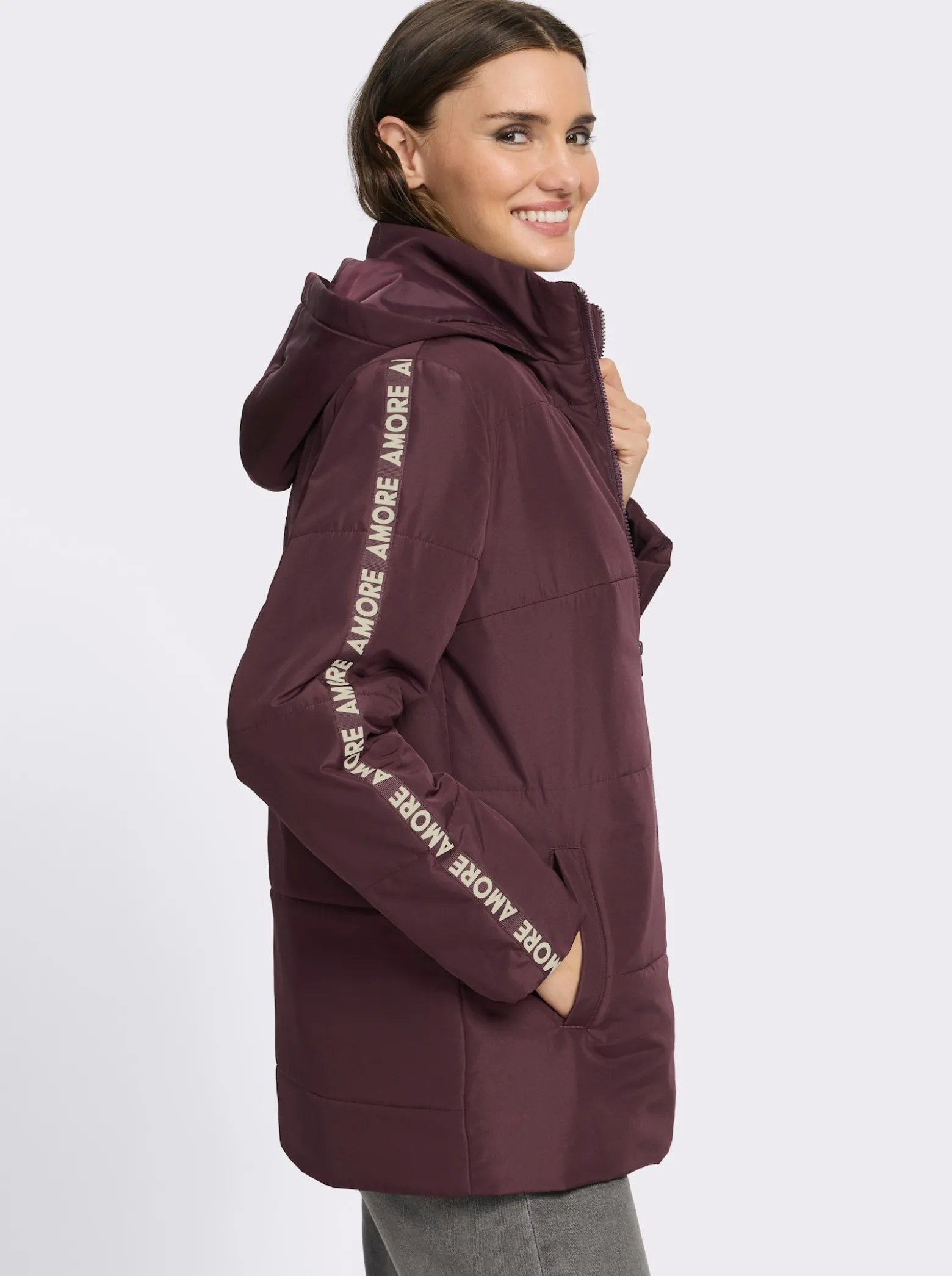 Steppjacke Zierband mit Schriftzug