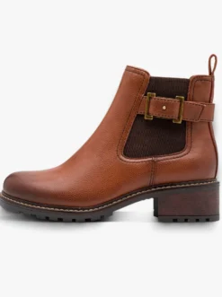 Stiefelette mit Zierriegel