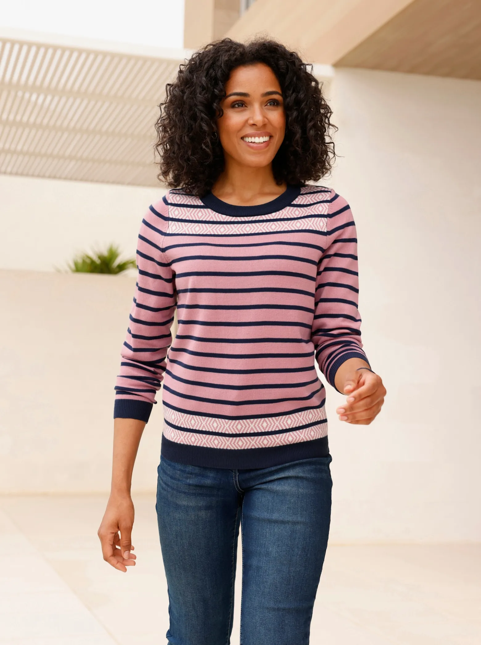 Streifenpullover mit Jacquard-Details