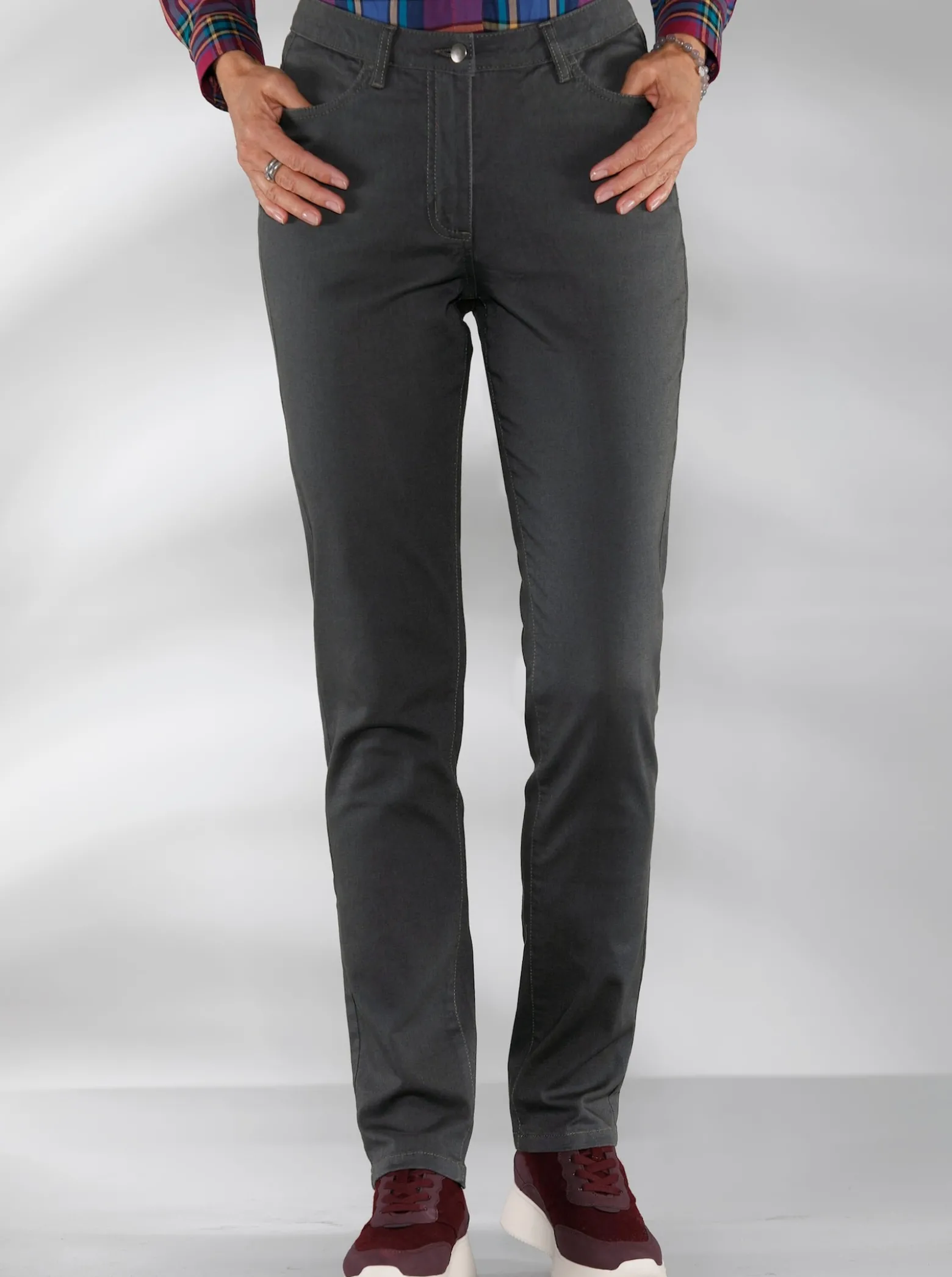 Stretch-Hose mit schmaler Beinweite