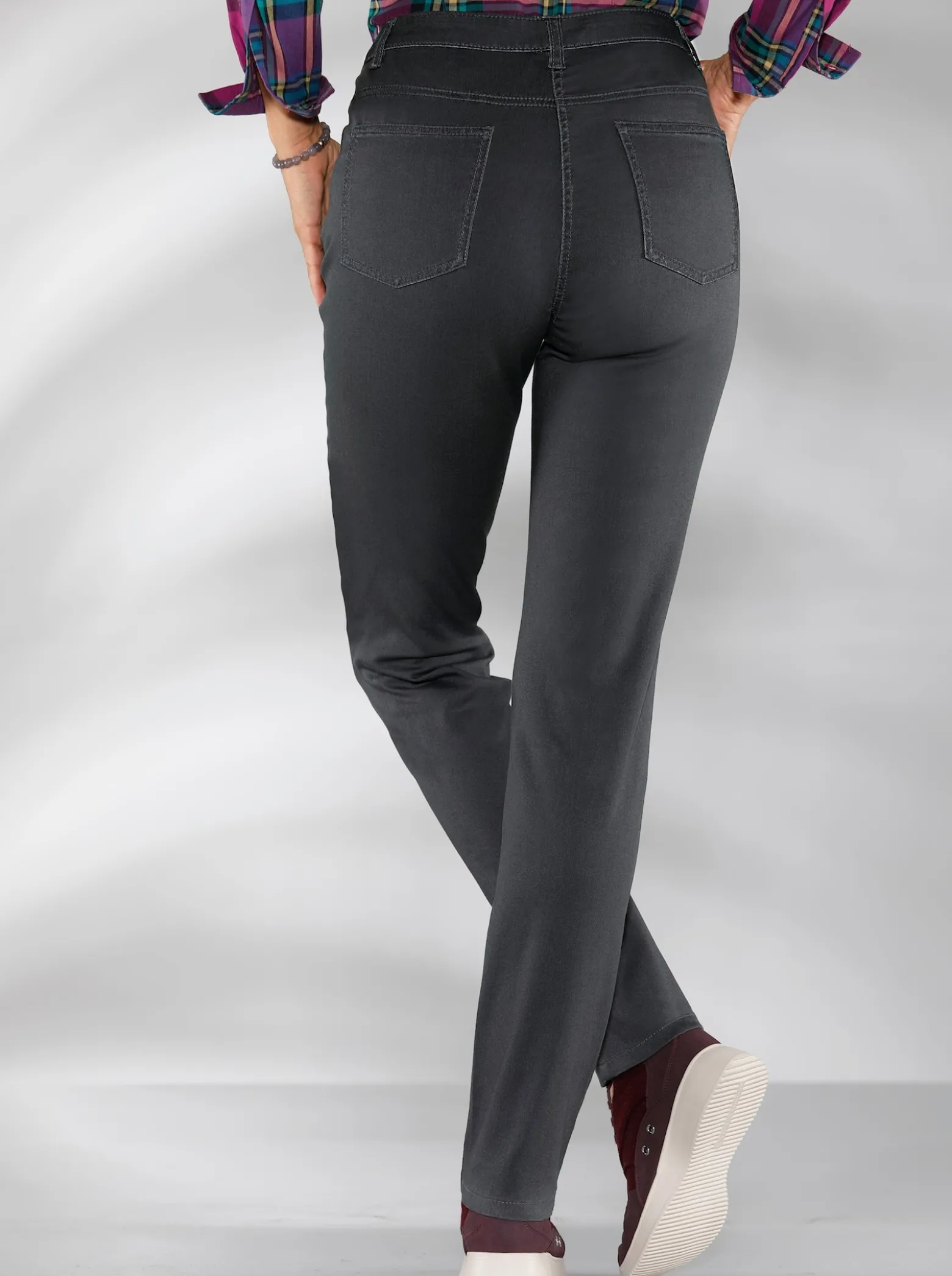 Stretch-Hose mit schmaler Beinweite