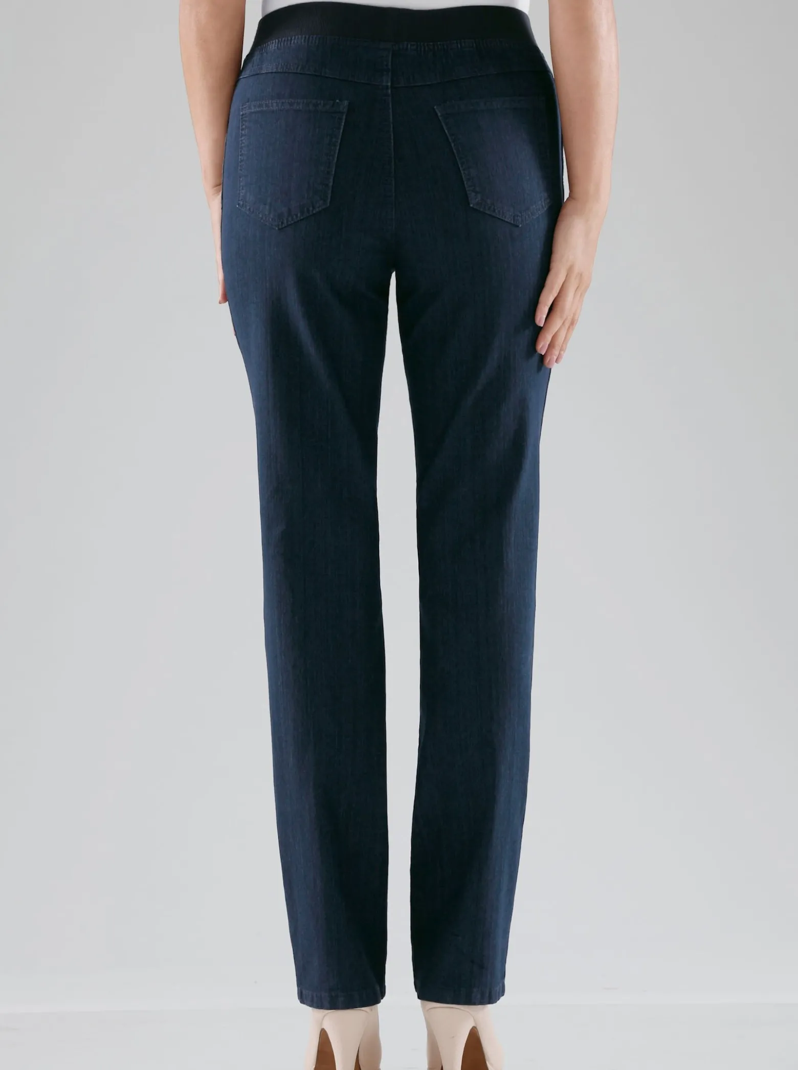 Stretch-Jeans mit Rundum-Dehnbund