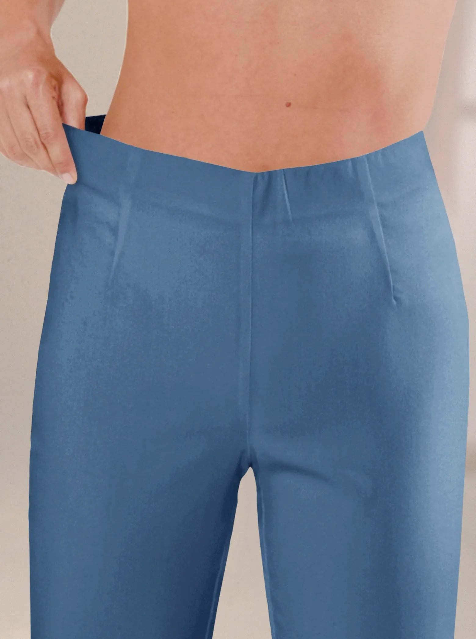 Stretch-Jeans mit Rundum-Dehnbund