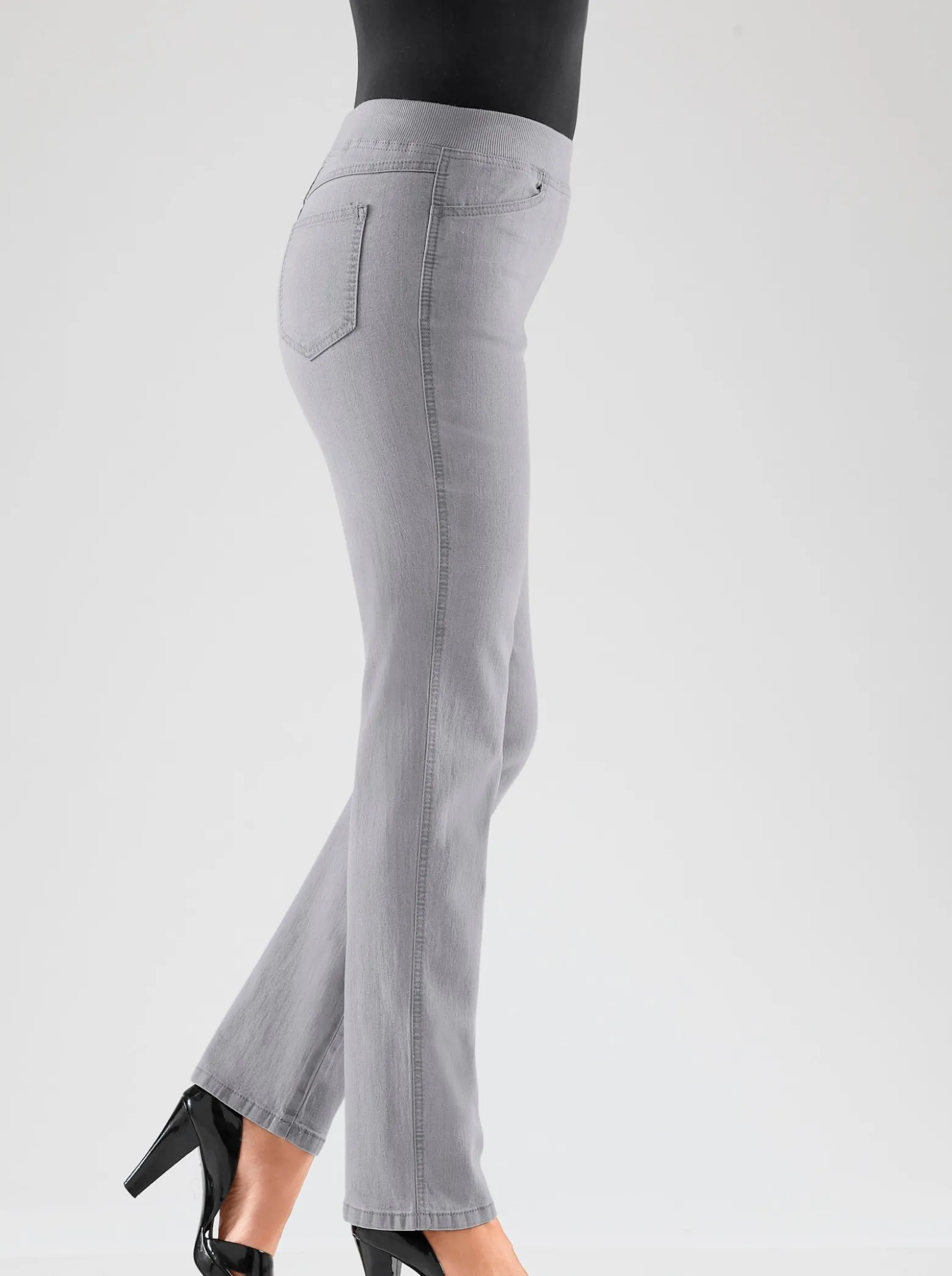 Stretch-Jeans mit Rundum-Dehnbund