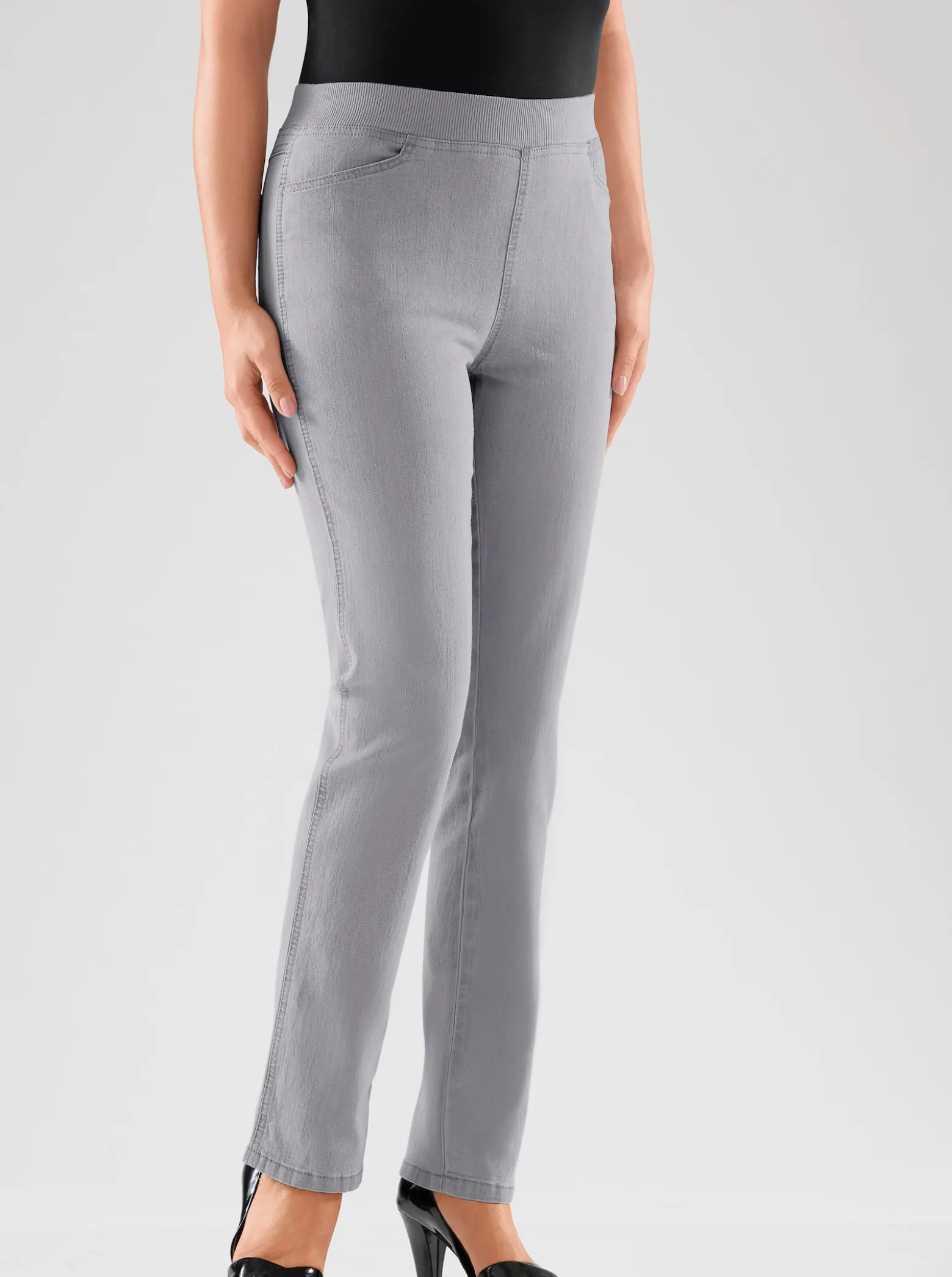 Stretch-Jeans mit Rundum-Dehnbund
