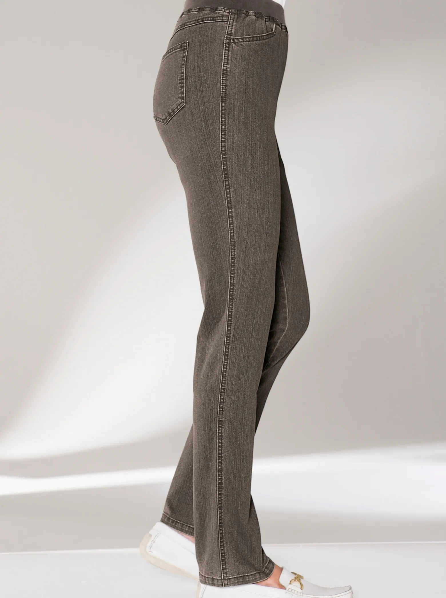 Stretch-Jeans mit Rundum-Dehnbund