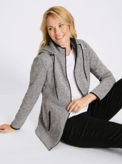 Strickfleecejacke mit Kapuze