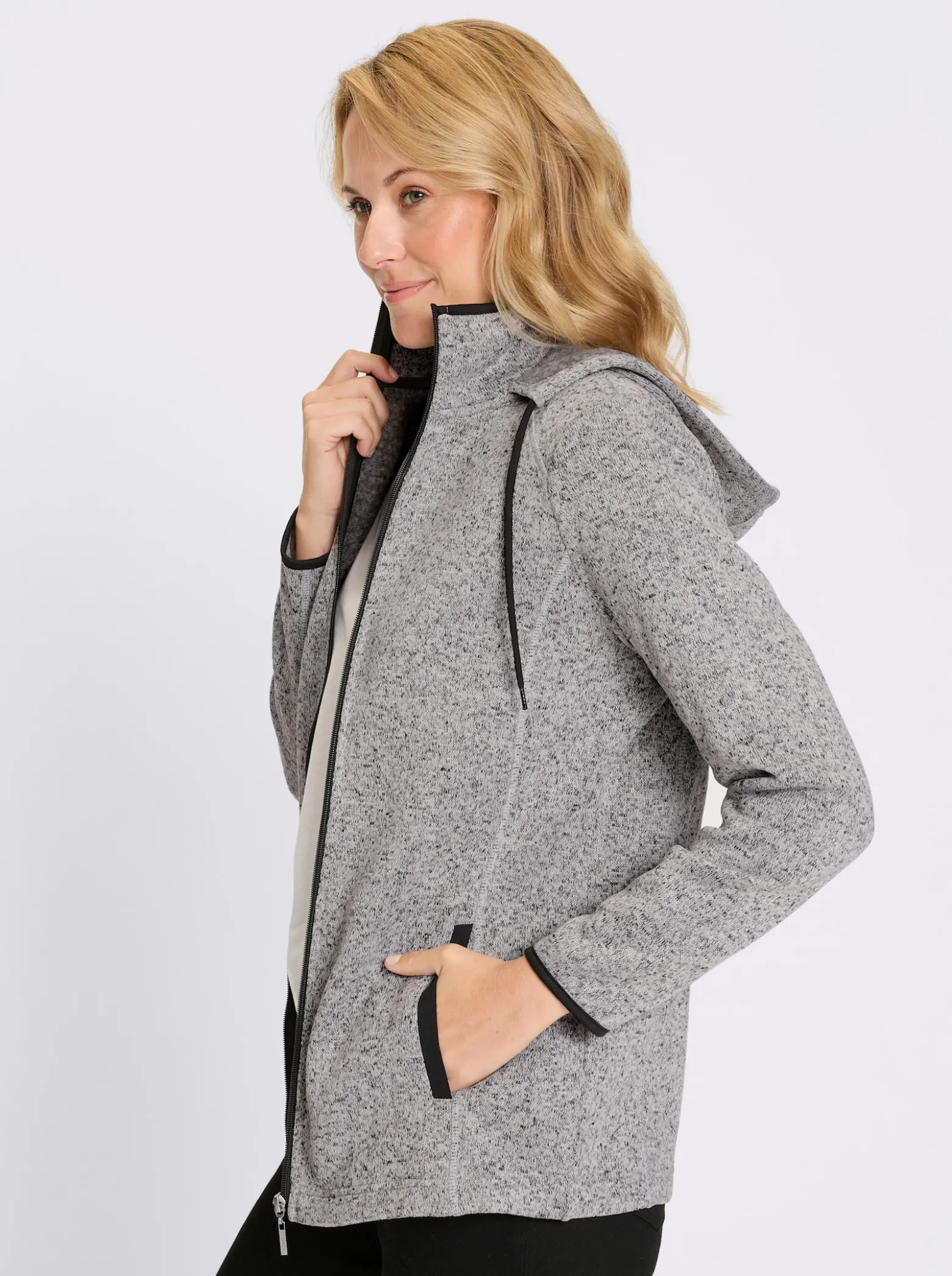 Strickfleecejacke mit Kapuze