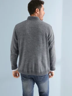 Strickjacke