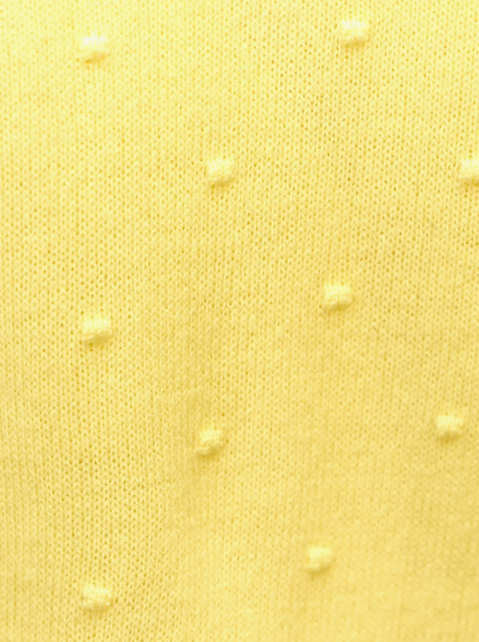 Strickjacke in 3D-Tupfen-Optik