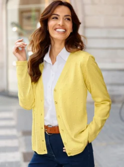 Strickjacke in 3D-Tupfen-Optik
