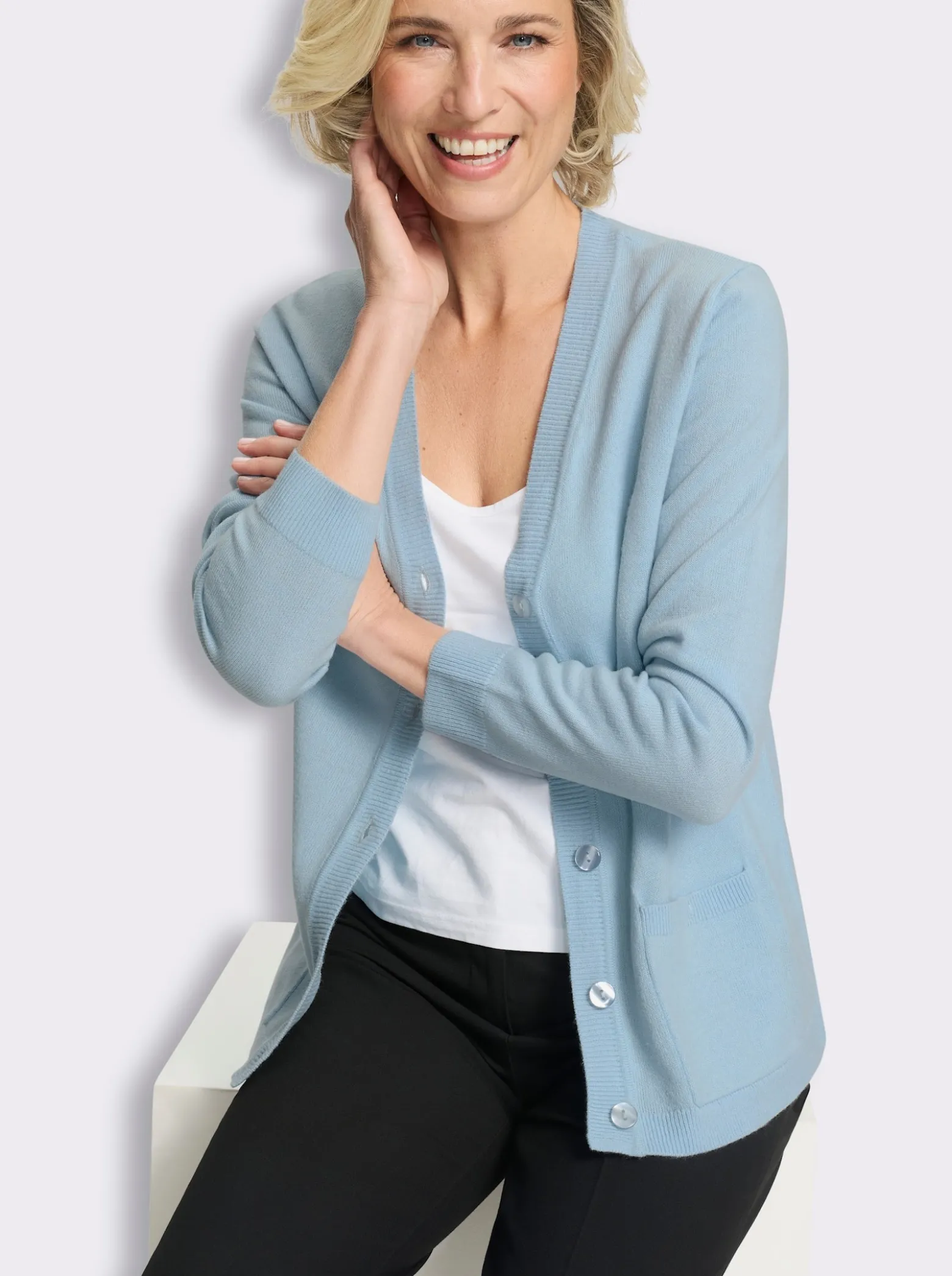 Strickjacke in Feinstrick-Qualität