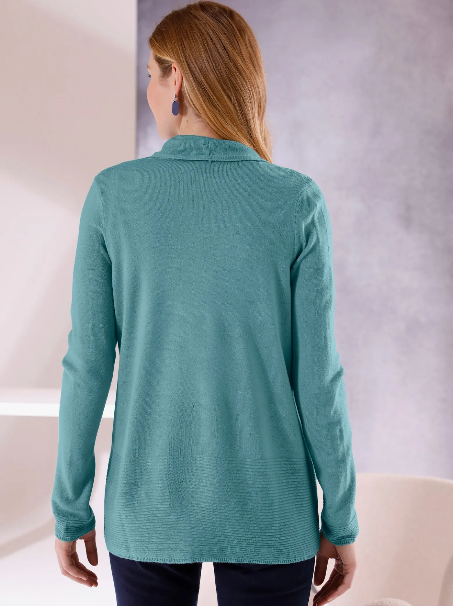 Strickjacke in offener Form
