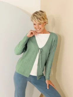 Strickjacke mit Ajour-Muster