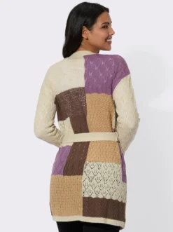 Strickjacke mit Ajour- und Zopfmuster