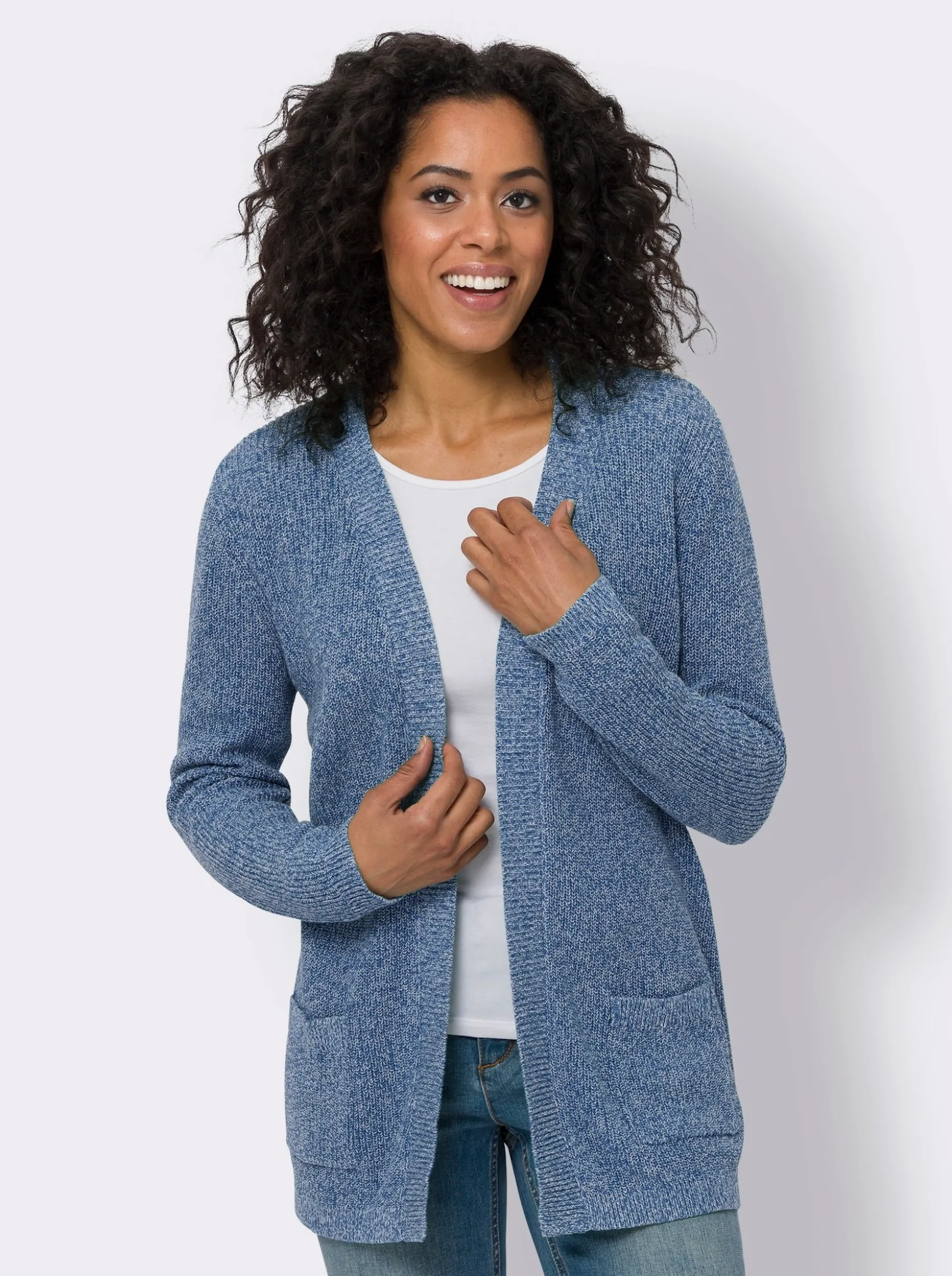 Strickjacke mit aufgesetzten Taschen