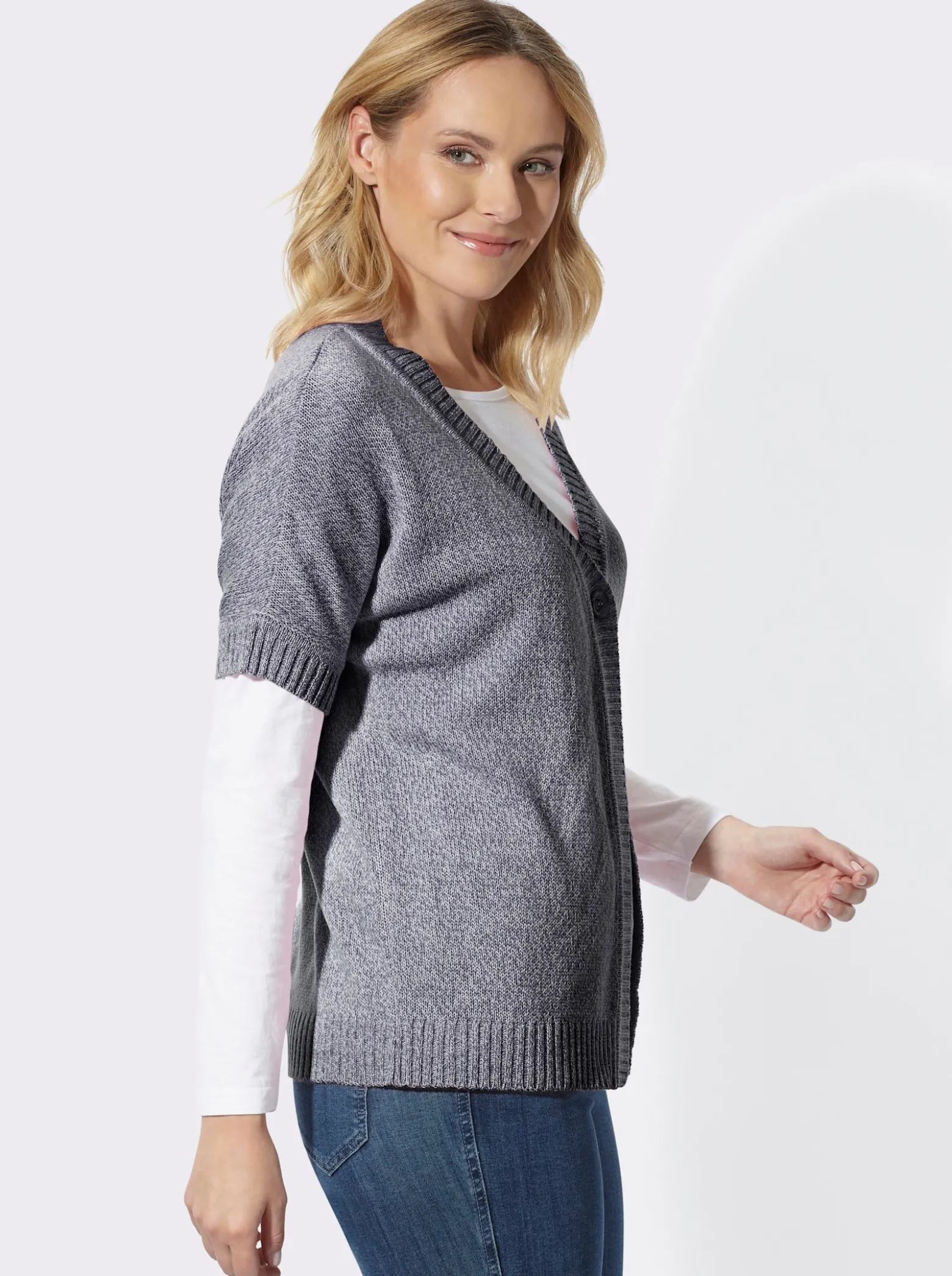 Strickjacke mit Fledermaus-Ärmeln