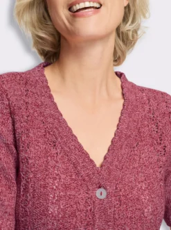 Strickjacke mit gebogten Kanten