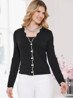 Strickjacke mit gewellten Abschlüssen