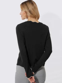 Strickjacke mit gewellten Abschlüssen