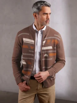 Strickjacke mit grafischem Muster