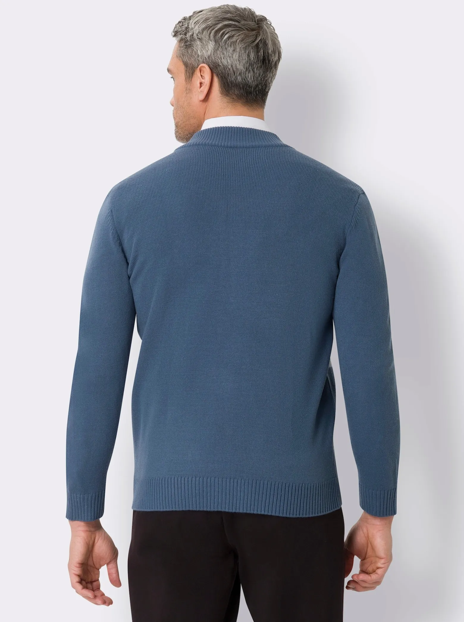 Strickjacke mit grafischem Muster