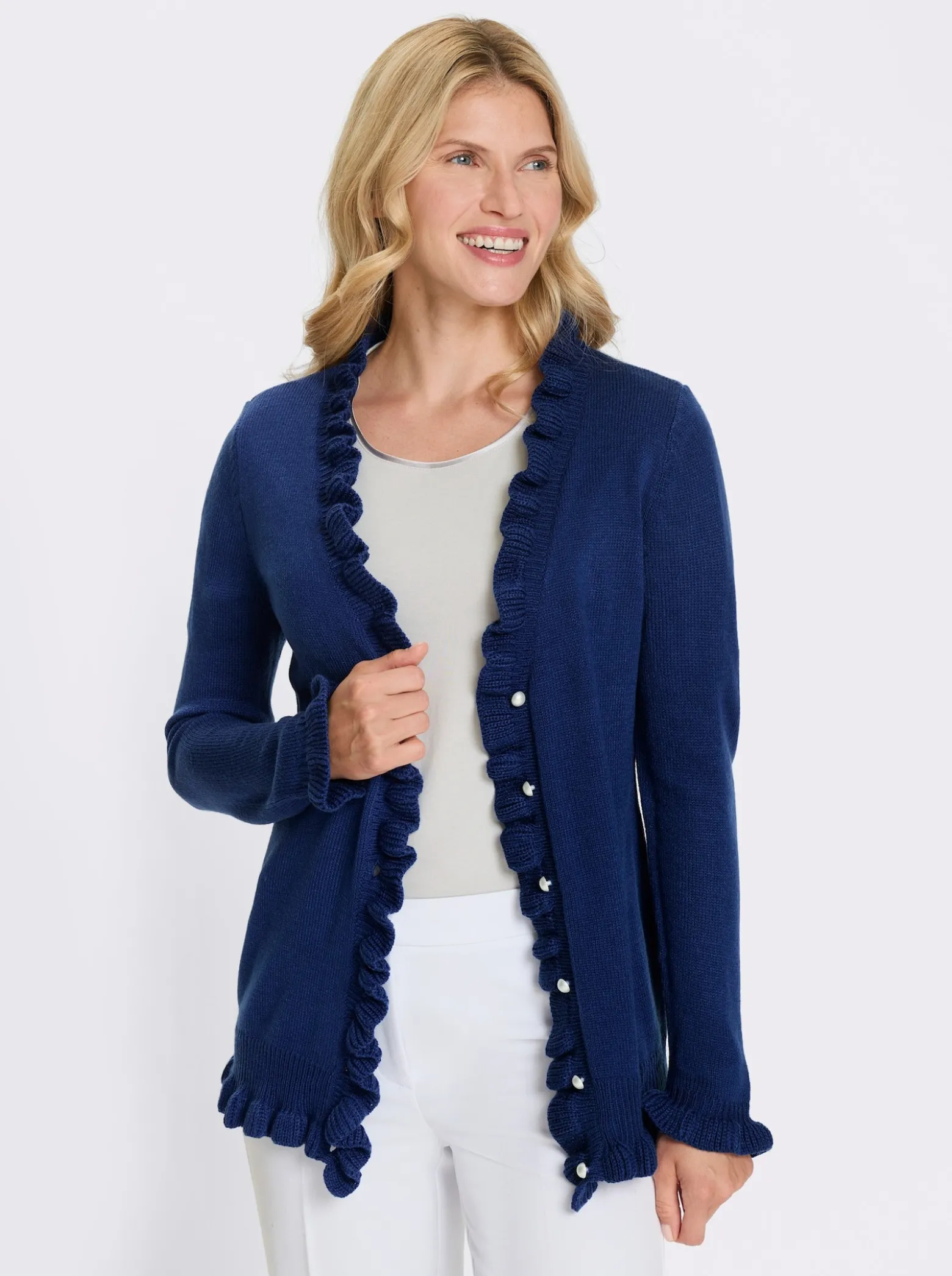 Strickjacke mit Rüschen-Verzierung