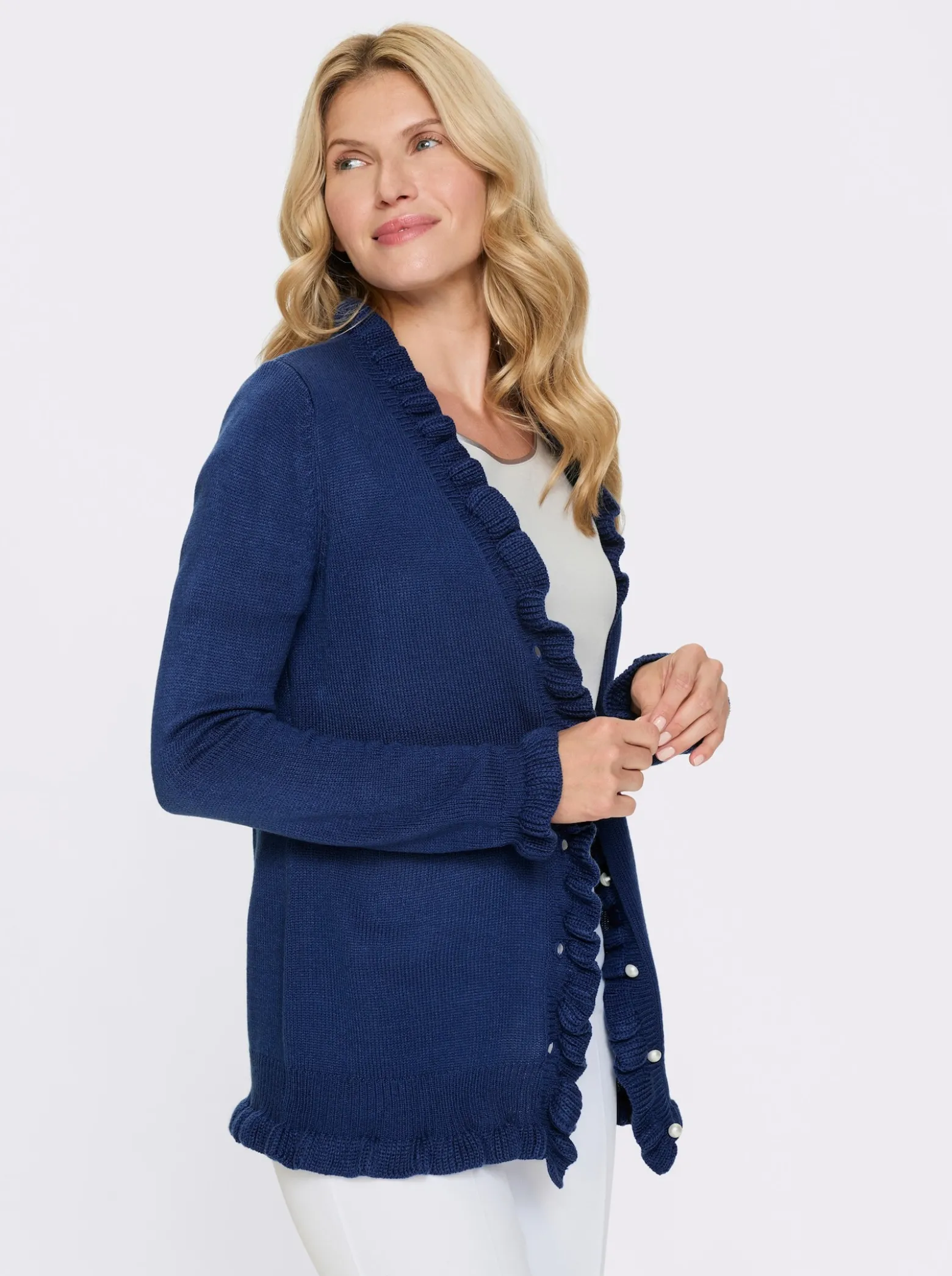 Strickjacke mit Rüschen-Verzierung