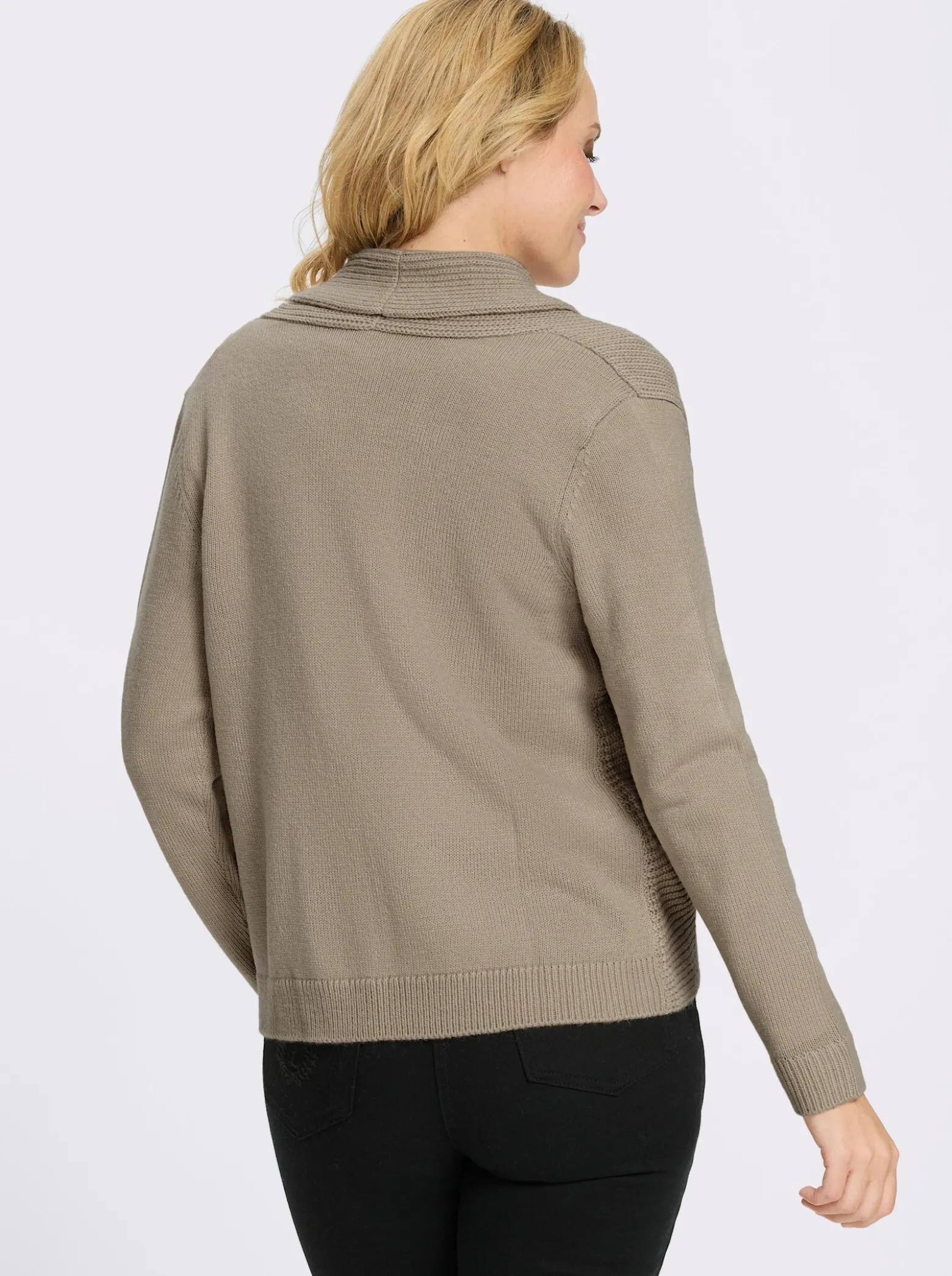 Strickjacke mit Schalkragen