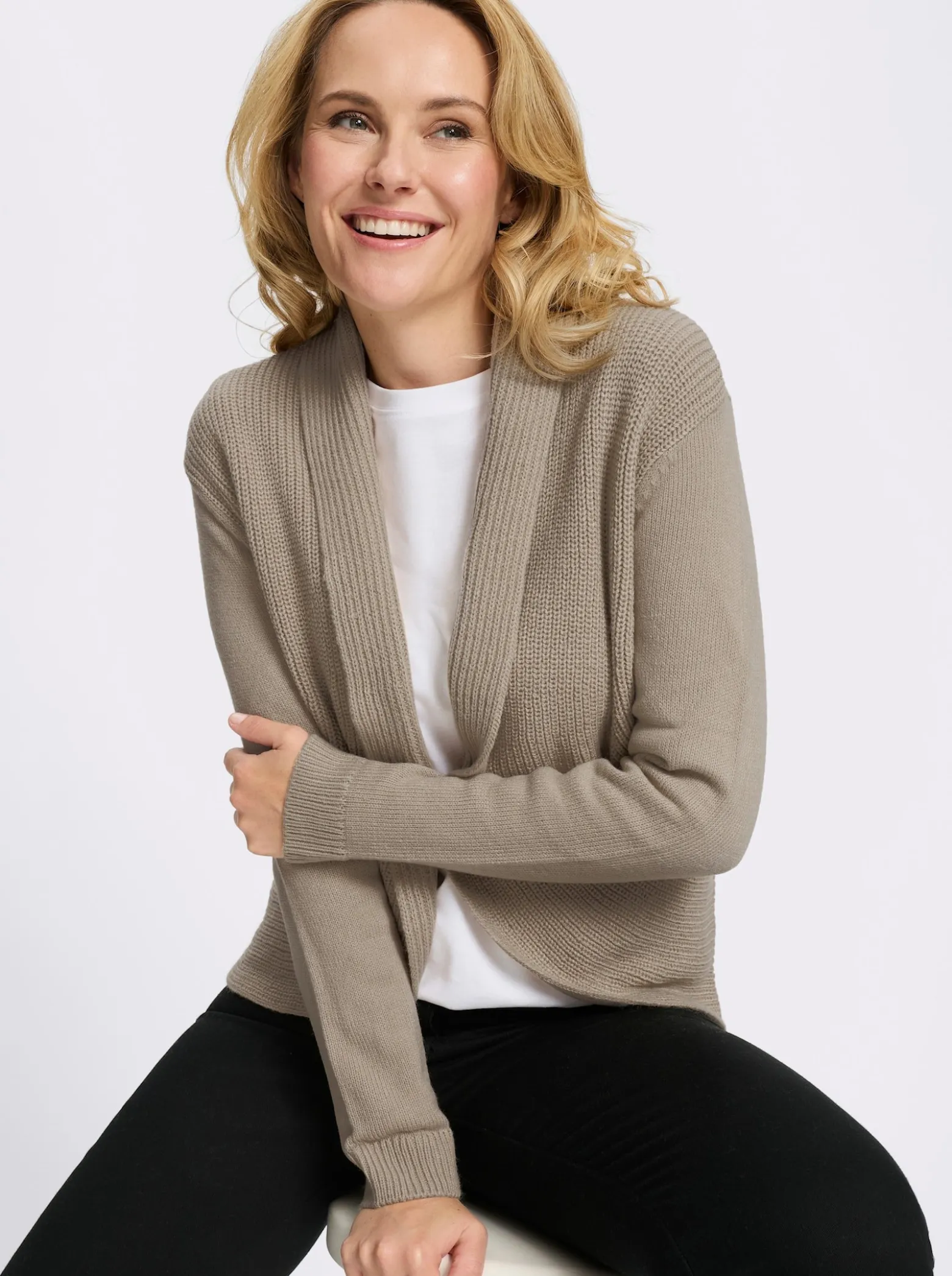 Strickjacke mit Schalkragen