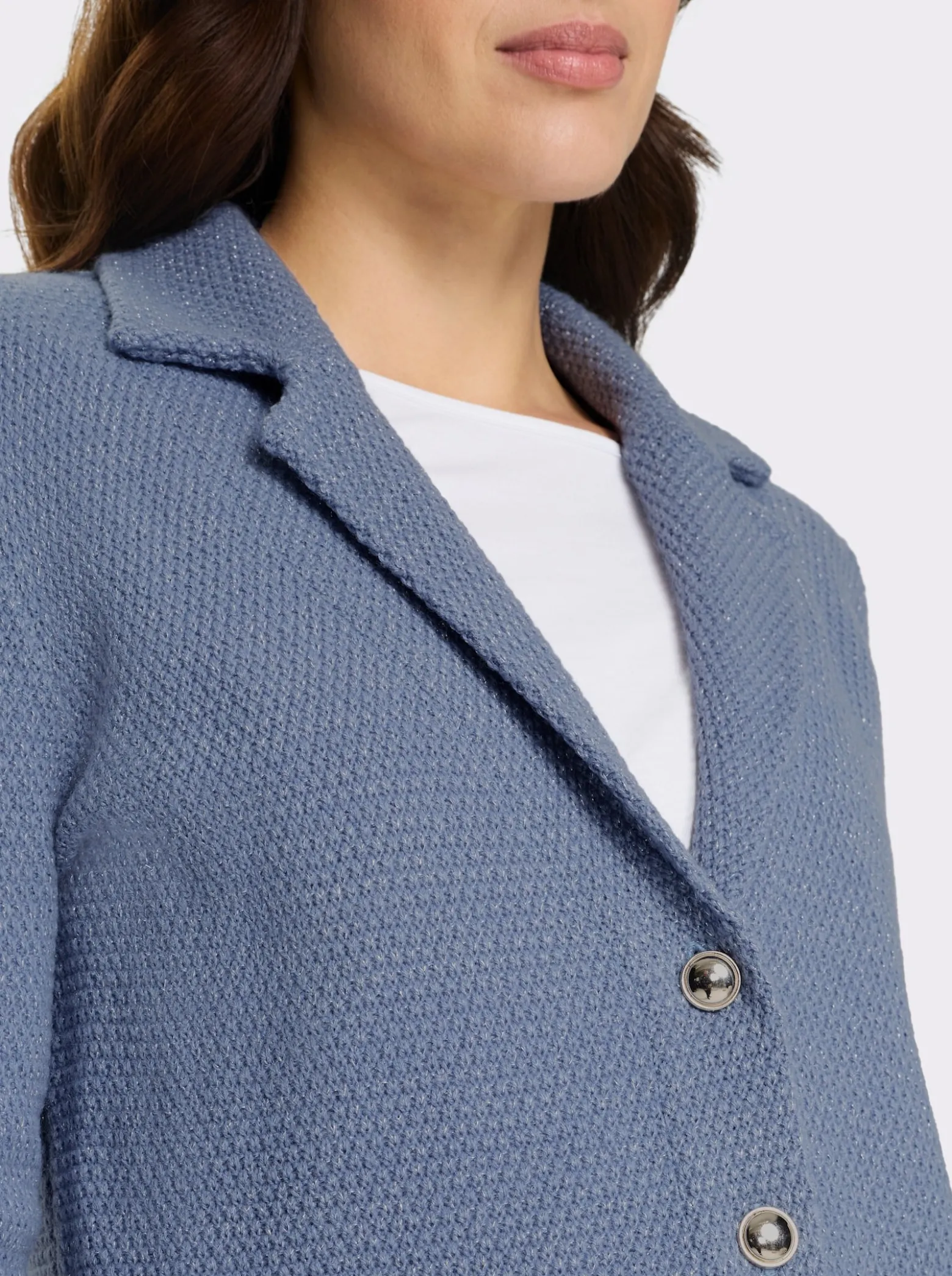 Strickjacke mit silberfarbigem Glanzgarn