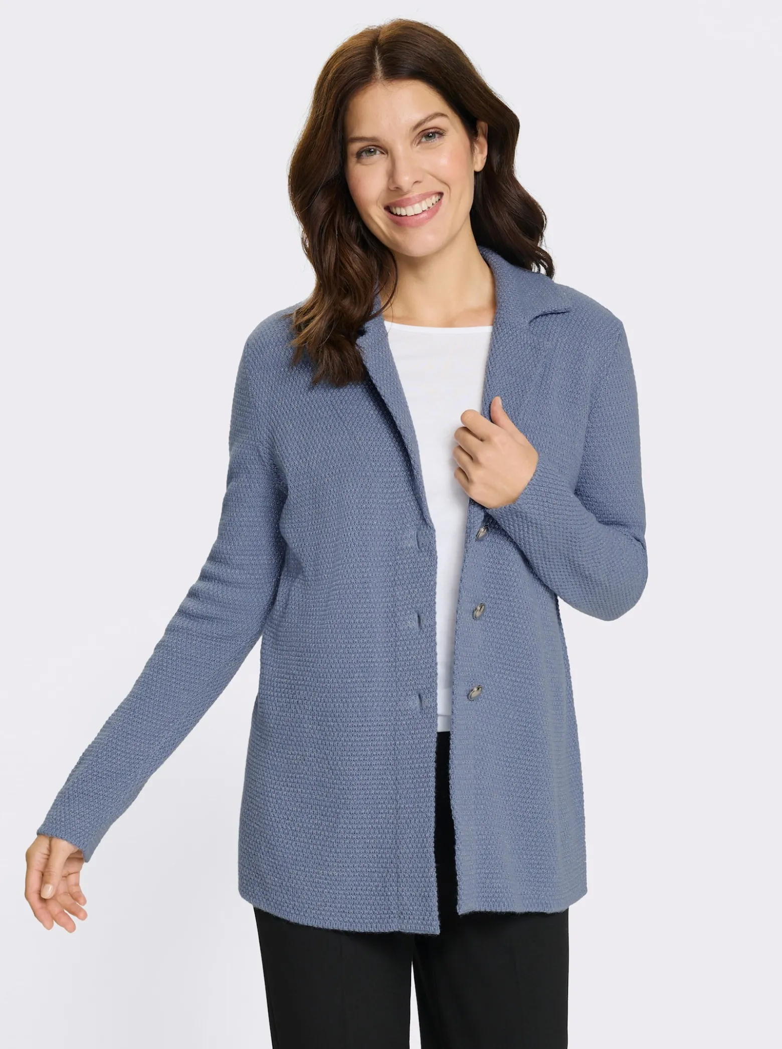Strickjacke mit silberfarbigem Glanzgarn