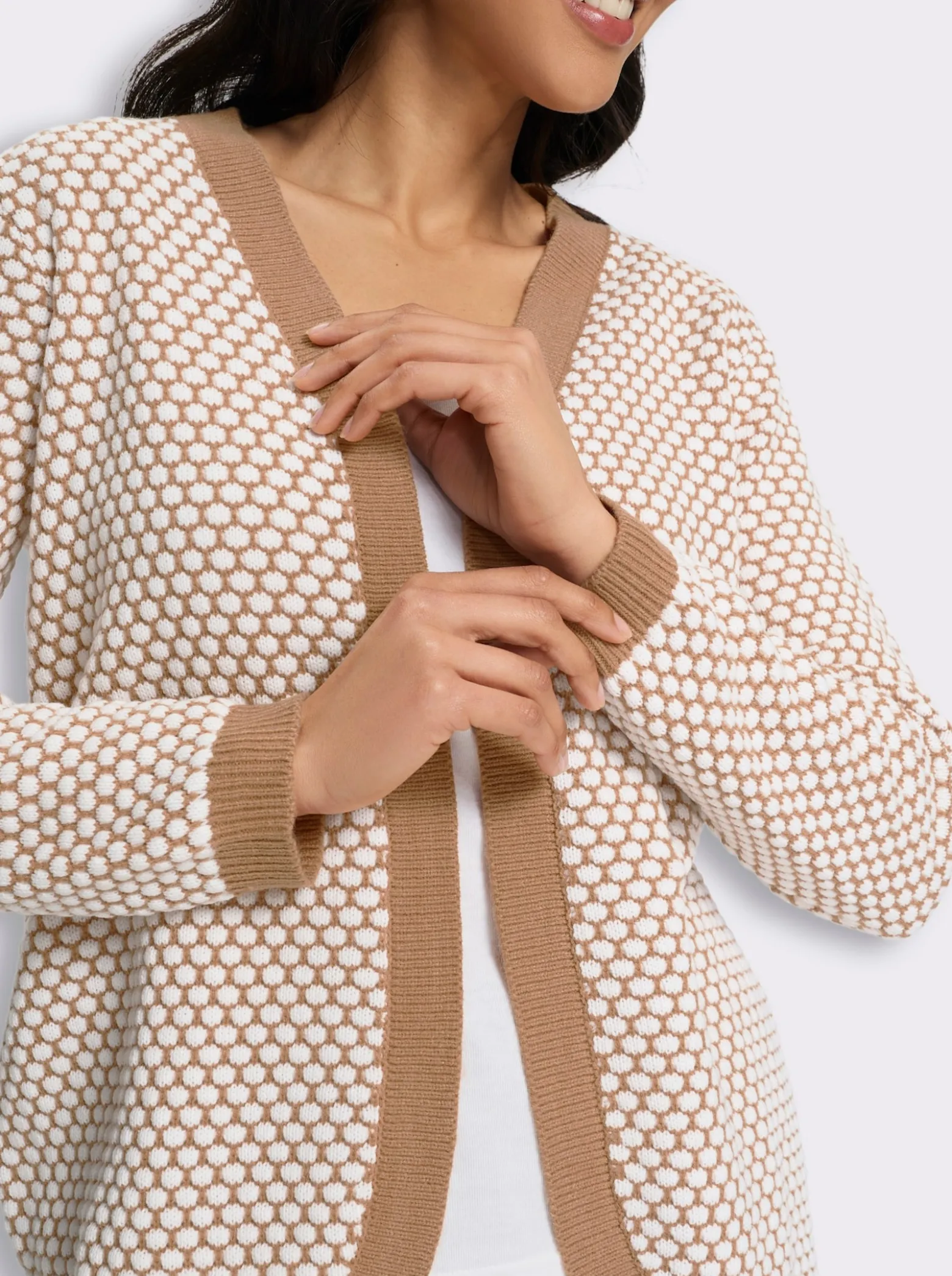 Strickjacke mit Strickstruktur