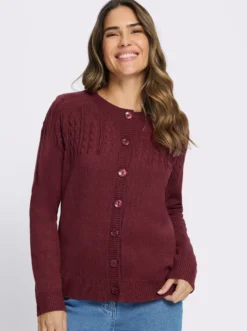 Strickjacke mit Zopfmuster