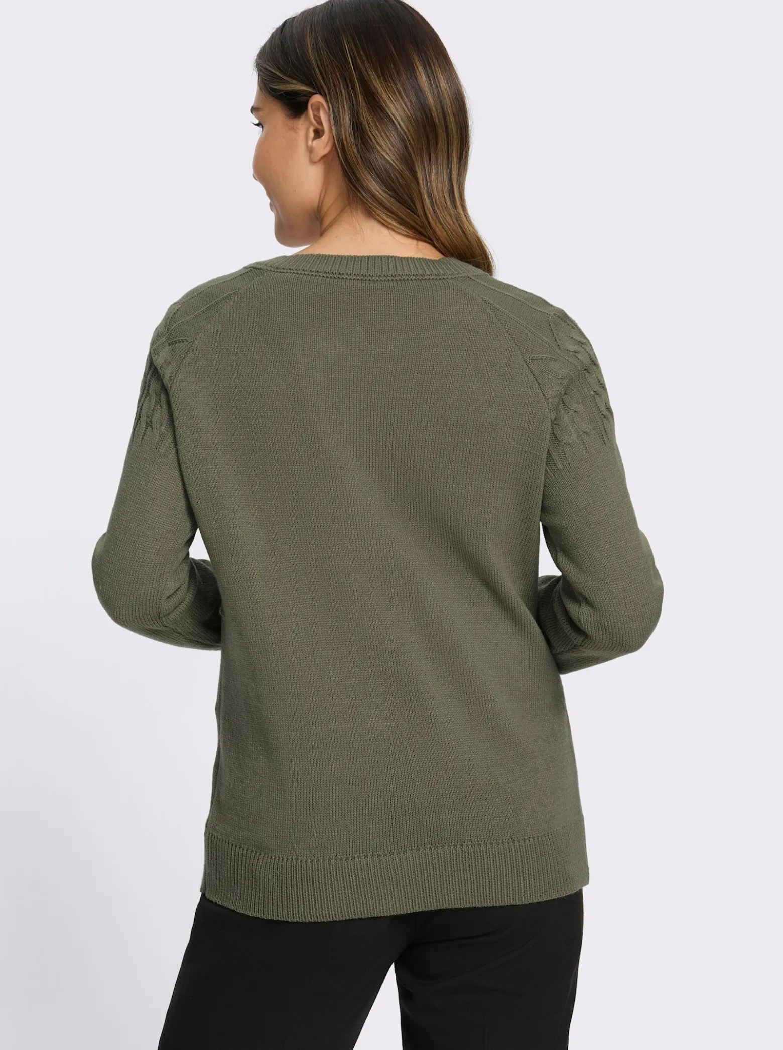 Strickjacke mit Zopfmuster