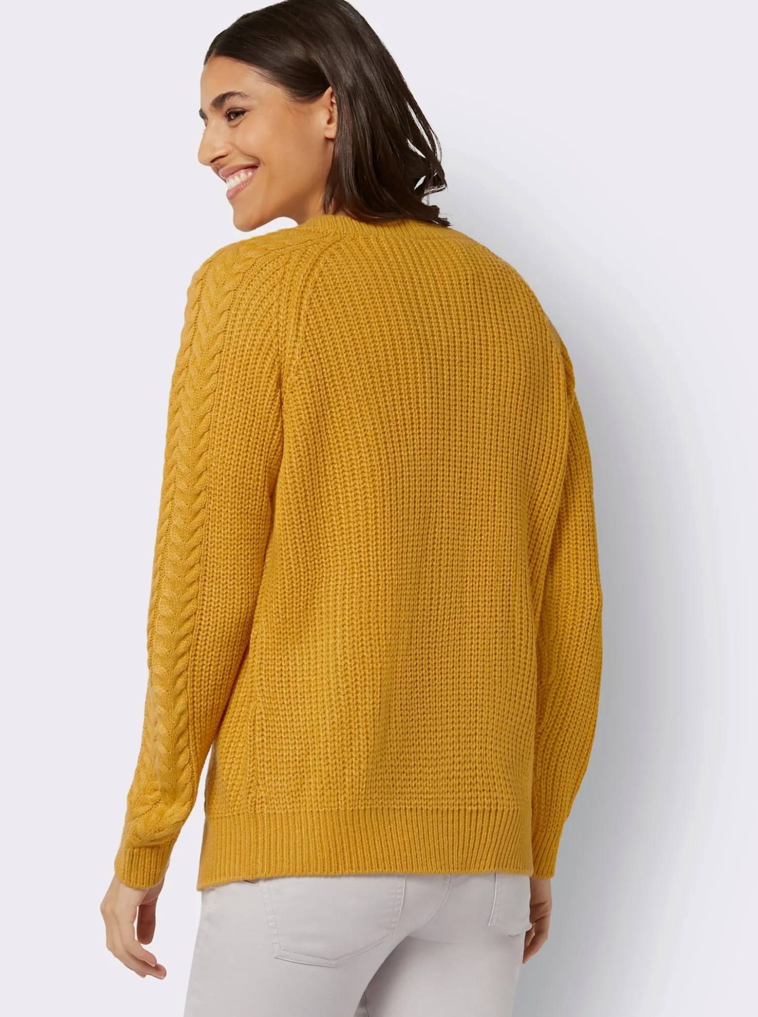 Strickjacke mit Zopfmuster